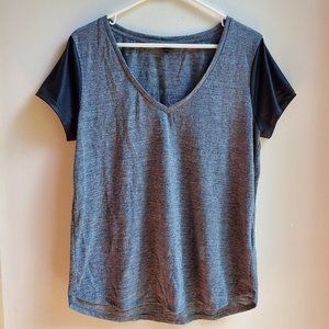 Guess Gray/Black Short Sleeve Jersey Size Large
